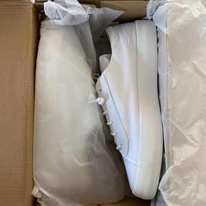 Keds kickback canvas sneakers, new. Size 9